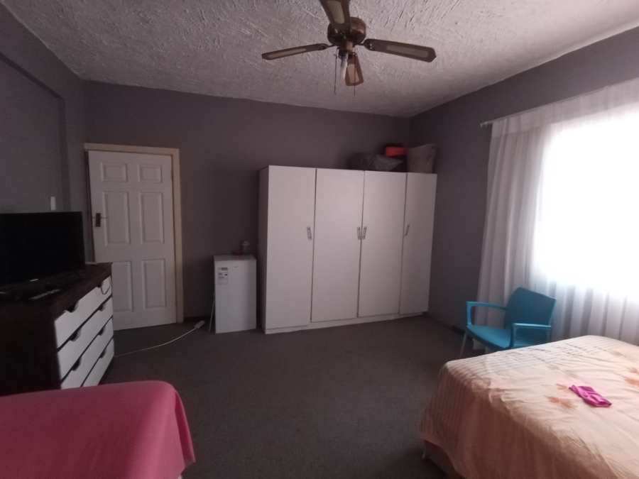 2 Bedroom Property for Sale in Quigney Eastern Cape